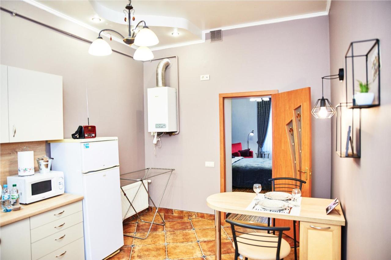 Designer Apartment In The Center Lviv Exterior foto